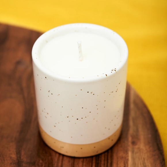 Botanica Speckled Ceramic Candle - Picture 2 of 5